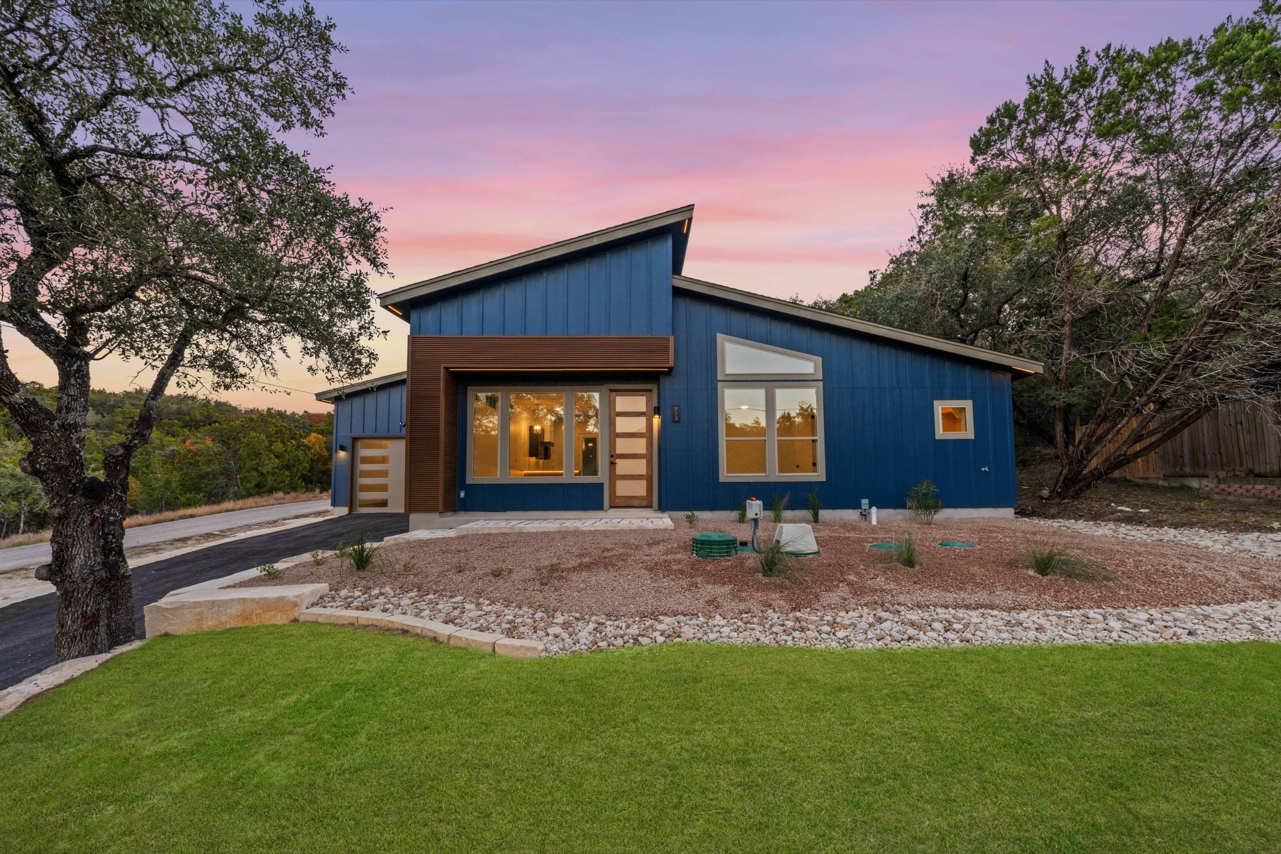 Twilight, Modern Home — Residential real estate media by FRME Media